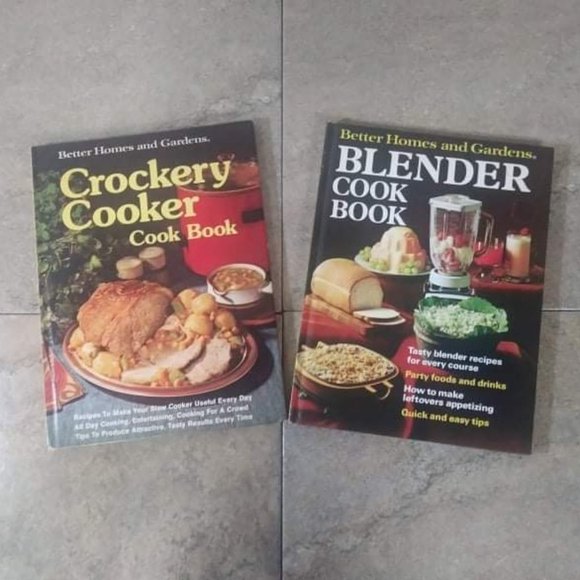 Vintage Crockery Cooker Book and Blender Cook Book/Vintage Cookbooks - Picture 1 of 6
